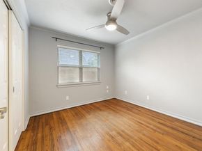819  Del Mar Lane , Arlington Texas 76012