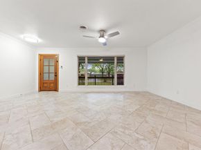 819  Del Mar Lane , Arlington Texas 76012