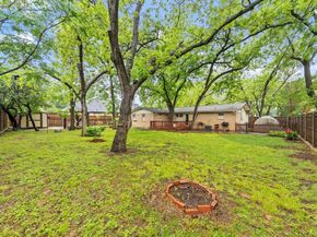 819  Del Mar Lane , Arlington Texas 76012