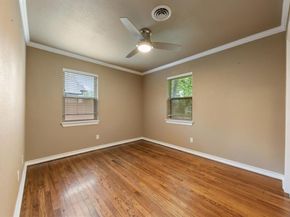 819  Del Mar Lane , Arlington Texas 76012