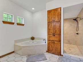 100 N Edgewater Drive , Highland Village Texas 75077