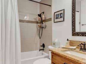 100 N Edgewater Drive , Highland Village Texas 75077