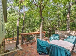 100 N Edgewater Drive , Highland Village Texas 75077