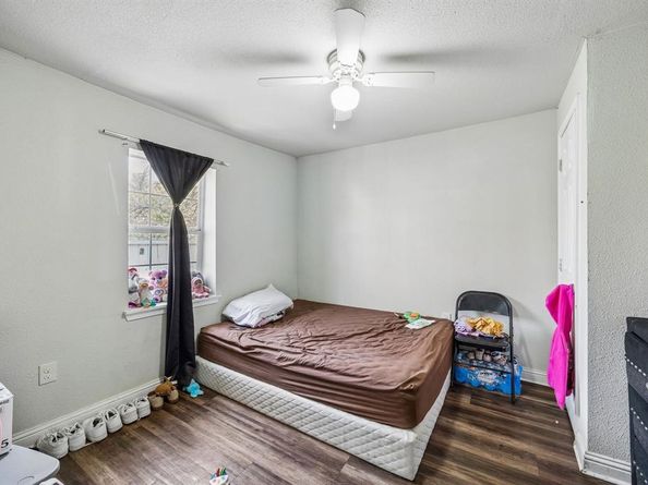 2248  Cooper Street , Dallas Texas 75215
