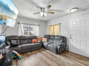 2248  Cooper Street , Dallas Texas 75215