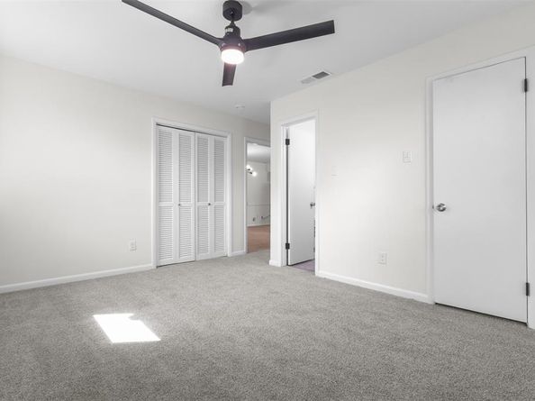 2909  Grove Street , Irving Texas 75060