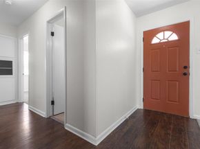2909  Grove Street , Irving Texas 75060
