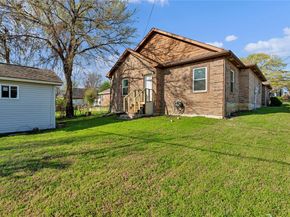 3022  Loving Avenue , Fort Worth Texas 76106