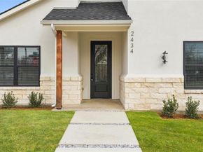2434  Iroquois Street , Dallas Texas 75212
