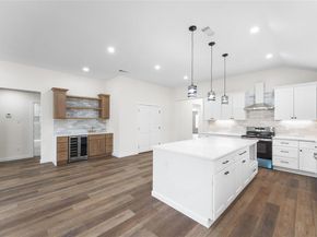 2434  Iroquois Street , Dallas Texas 75212