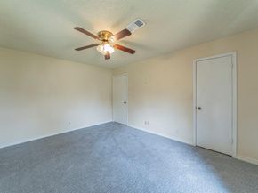 2904  Lakewood Drive , Denton Texas 76207