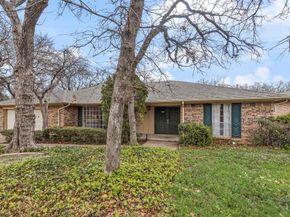2805  Oak Valley Drive , Arlington Texas 76016