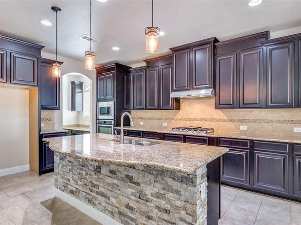 1505  5th Street , Argyle Texas 76226