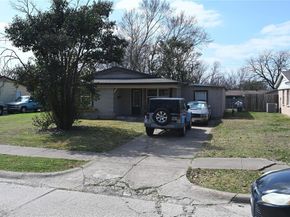 905  Bluebonnet Lane , Mesquite Texas 75149