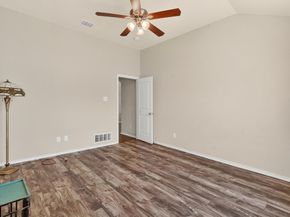 401  Millbrook Lane , Fort Worth Texas 76036