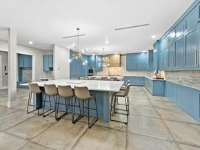 511 S Bluegrove  , Lancaster Texas 75146