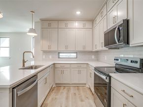 408  Foch Street  301, Fort Worth Texas 76107