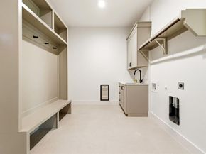 6726  Park Lane , Dallas Texas 75225