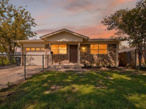3712  Saint Louis Avenue , Fort Worth Texas 76110