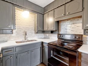 3712  Saint Louis Avenue , Fort Worth Texas 76110
