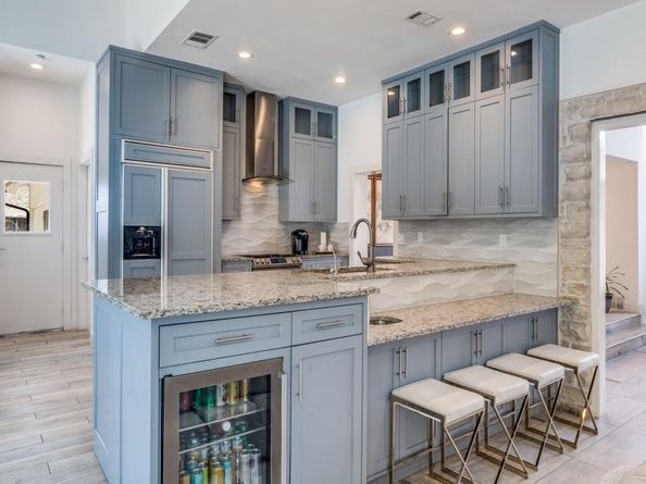 7326  Spring Valley Road , Dallas Texas 75254