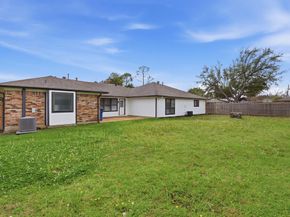 525  Candlewood Lane , Garland Texas 75041