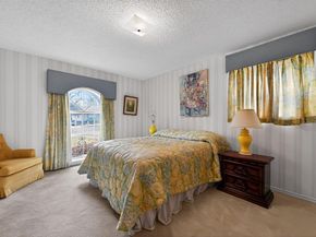 704  Castlewood Lane , Arlington Texas 76012