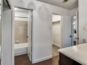 5981  Arapaho Road  1607, Dallas Texas 75248