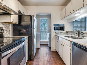 5981  Arapaho Road  1607, Dallas Texas 75248