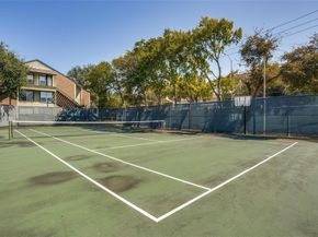 5981  Arapaho Road  1607, Dallas Texas 75248