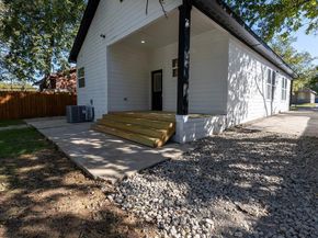 2823  Alaska Avenue , Dallas Texas 75216