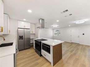 2907  Andrea Lane , Dallas Texas 75228