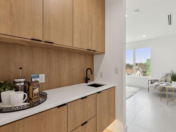 4031  Brundrette Street , Dallas Texas 75212