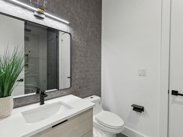 4031  Brundrette Street , Dallas Texas 75212