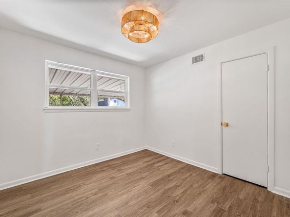 5465  wayside Avenue , Fort Worth Texas 76134