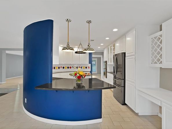 2804  Wood Wind Drive , Pantego Texas 76013