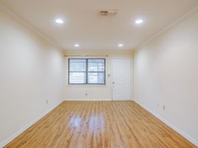 856  Broadway Avenue , Euless Texas 76040