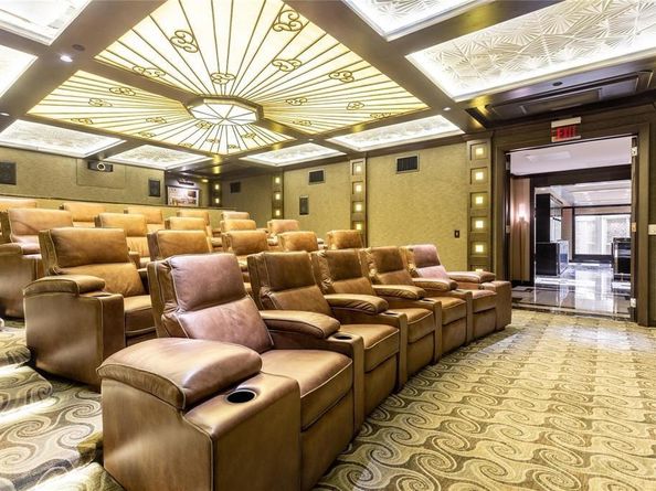 2300  WOLF Street  7D, Dallas Texas 75201