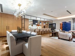 2300  WOLF Street  7D, Dallas Texas 75201