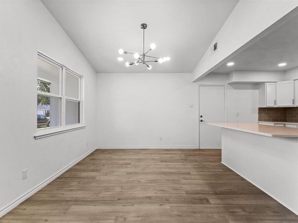 1231  Ravina  , Garland Texas 75041