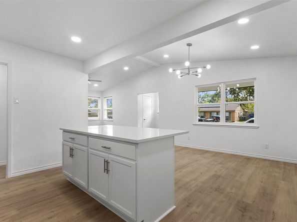 1231  Ravina  , Garland Texas 75041