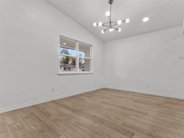 1231  Ravina  , Garland Texas 75041