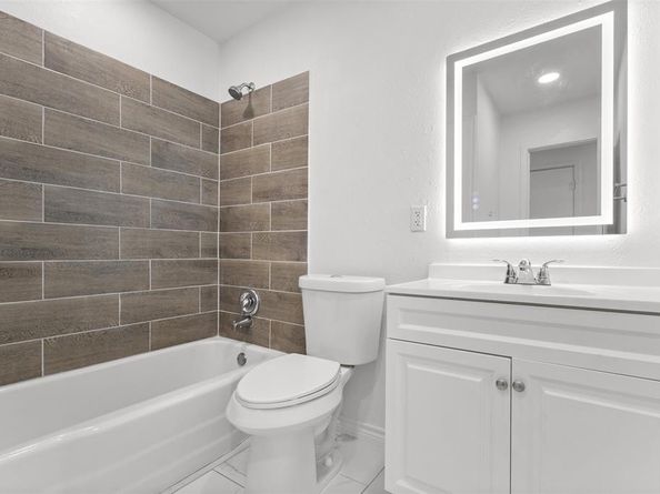 1231  Ravina  , Garland Texas 75041