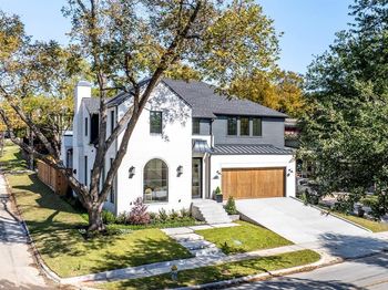 6903  La Vista Drive 