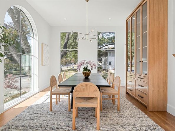 6903  La Vista Drive , Dallas Texas 75214