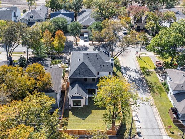 6903  La Vista Drive , Dallas Texas 75214