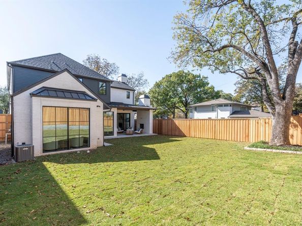 6903  La Vista Drive , Dallas Texas 75214