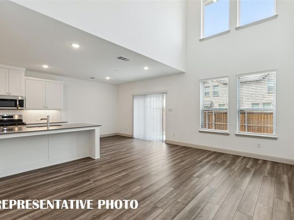 3735  Pierce Lane , Grand Prairie Texas 75052