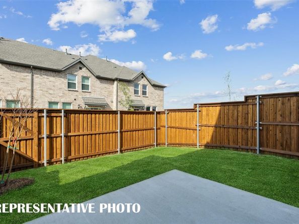 3735  Pierce Lane , Grand Prairie Texas 75052