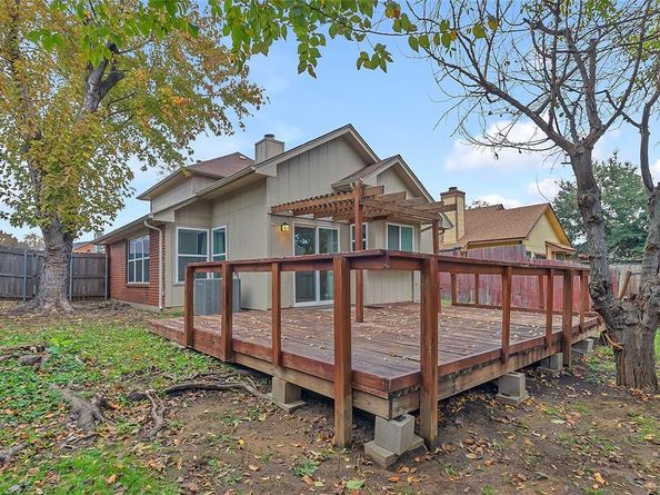 1332  Azalia Bend , Lewisville Texas 75067